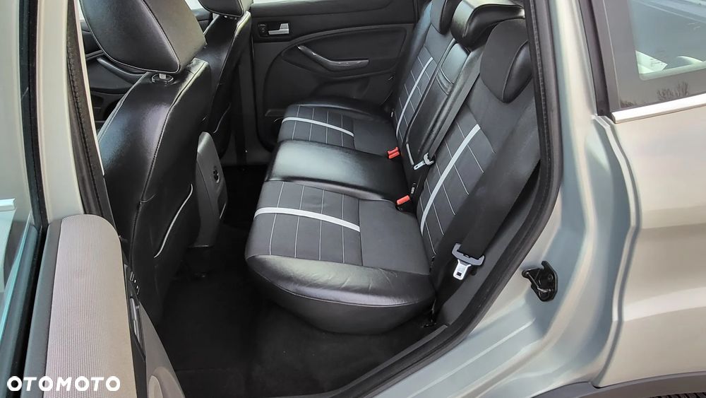 Ford Kuga 2.5 4x4 Champions Edition - 28