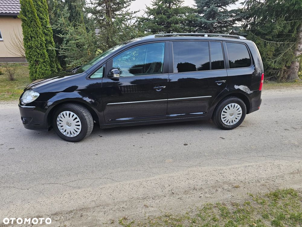 Volkswagen Touran 2.0 TDI DPF Highline - 21