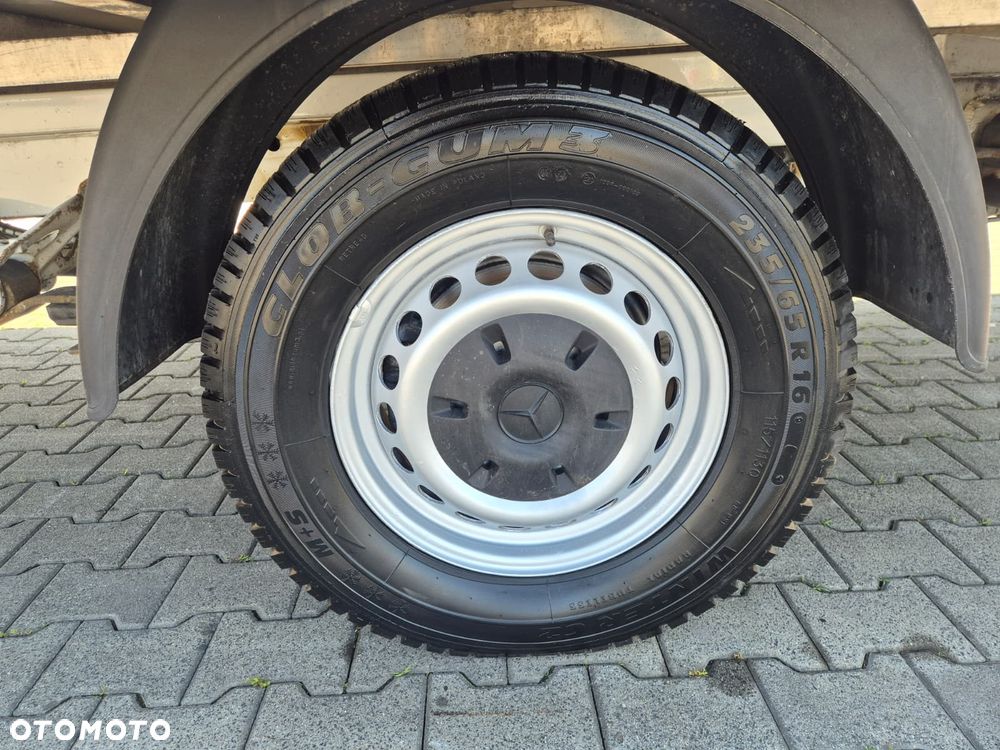Mercedes-Benz Sprinter 316 CDi / KONTENER / NAJWIĘKSZY / PNEUMATYKA TYŁ / WINDA 750KG NA PILOT / BEZWYPADKOWY / SERWISOWANY / KLIMATYZACJA / KAMERA COFANIA / EURO 5 - 15