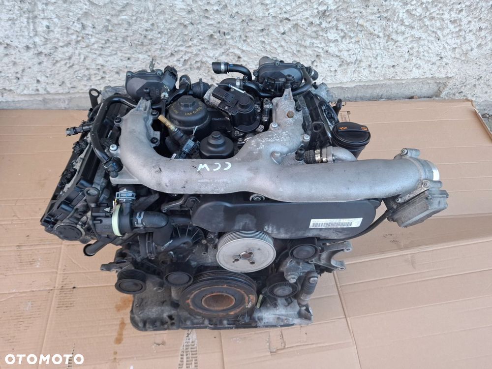 SILNIK 3.0 TDI CCW V6 AUDI A5 8T A4 B8 Q5 8R - 2