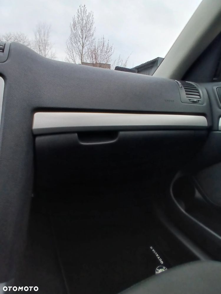 Skoda Octavia 1.8 TSI Elegance - 32