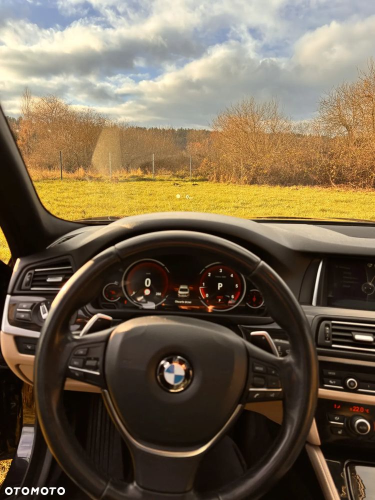 BMW Seria 5 525d xDrive Luxury Line - 6