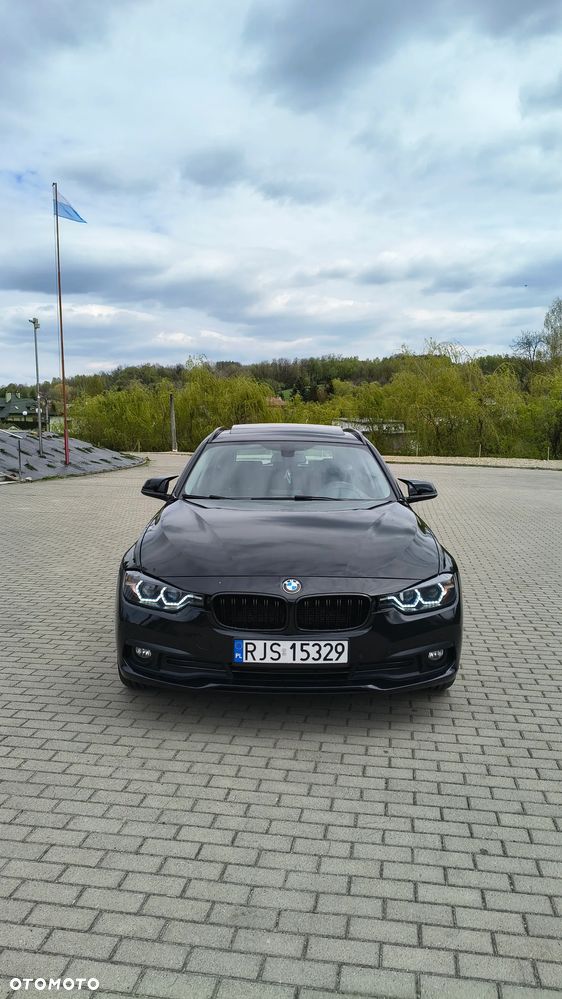 BMW Seria 3 320d xDrive Advantage - 2