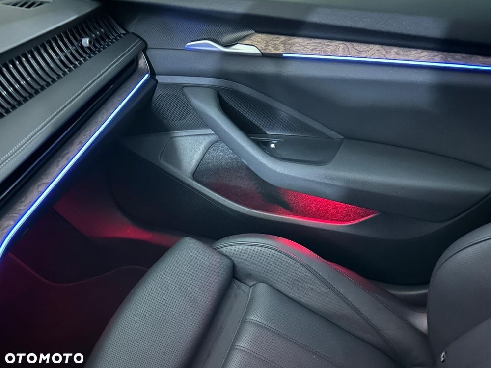 Skoda Superb 2.0 TDI SCR L&K DSG - 40