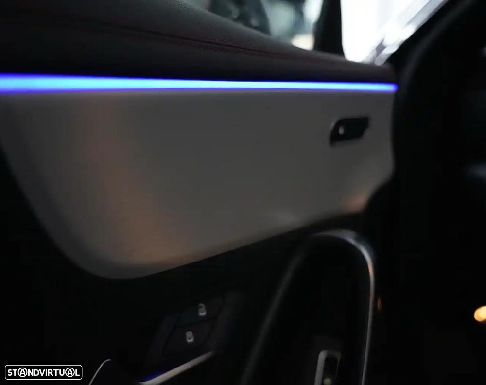 Mercedes-Benz CLA 250 e Shooting Brake AMG Line - 22