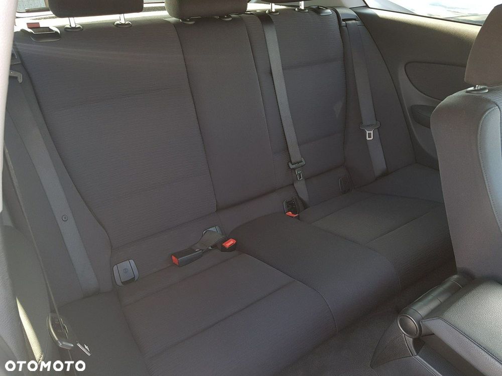 BMW Seria 1 - 15