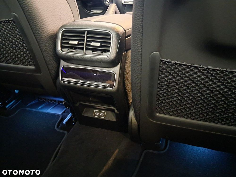 Mercedes-Benz GLE - 25