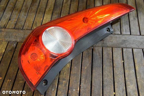 Opel Agila B II 08- Lampa tylna tył lewa EUROPA kompletna
