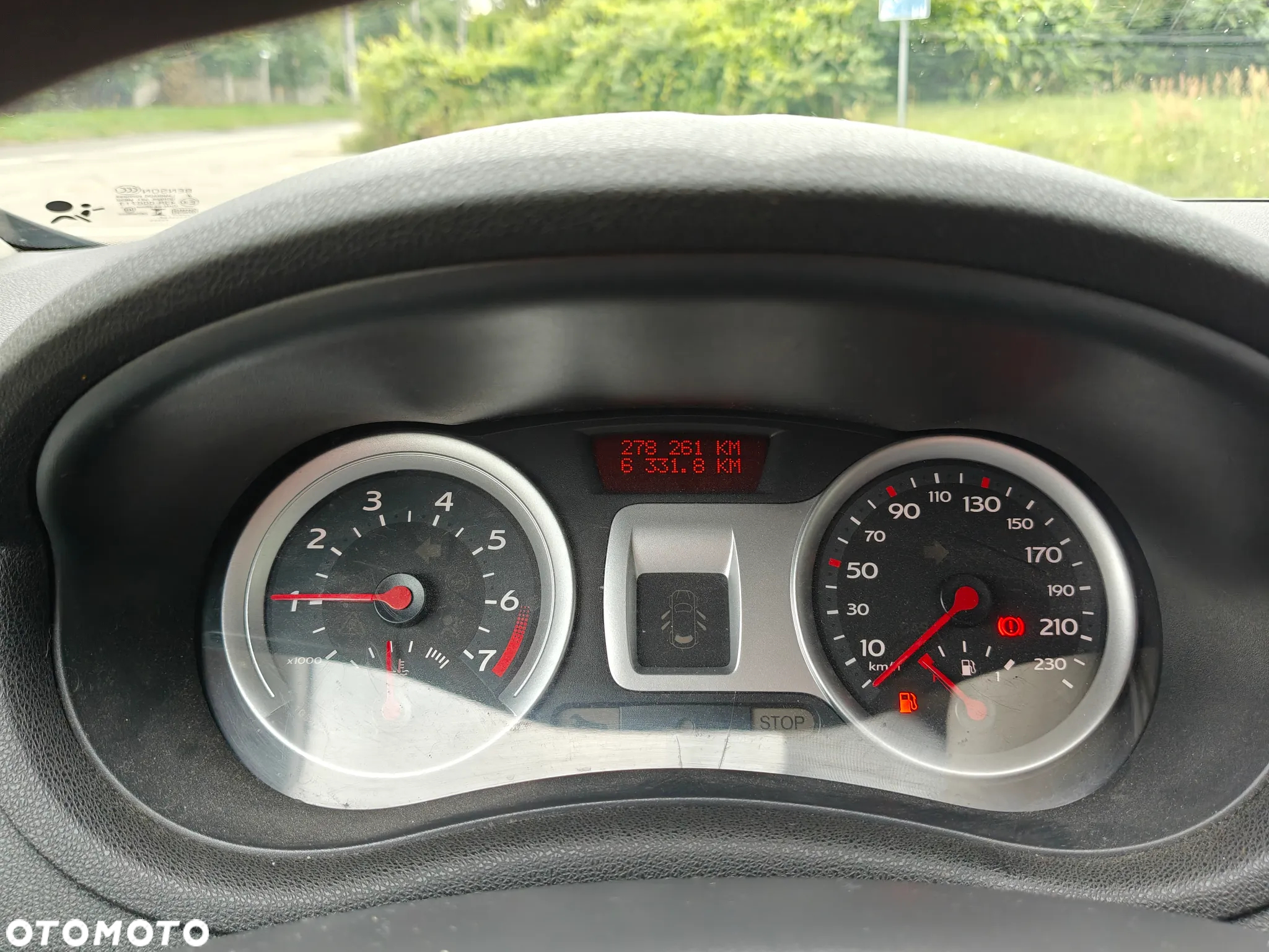 Renault Clio 1.2 TCE Authentique - 22