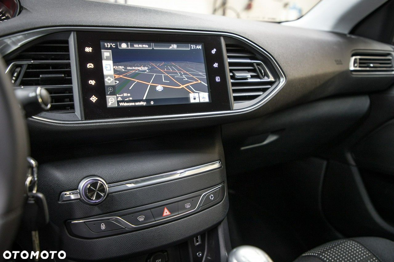 Peugeot 308 - 22