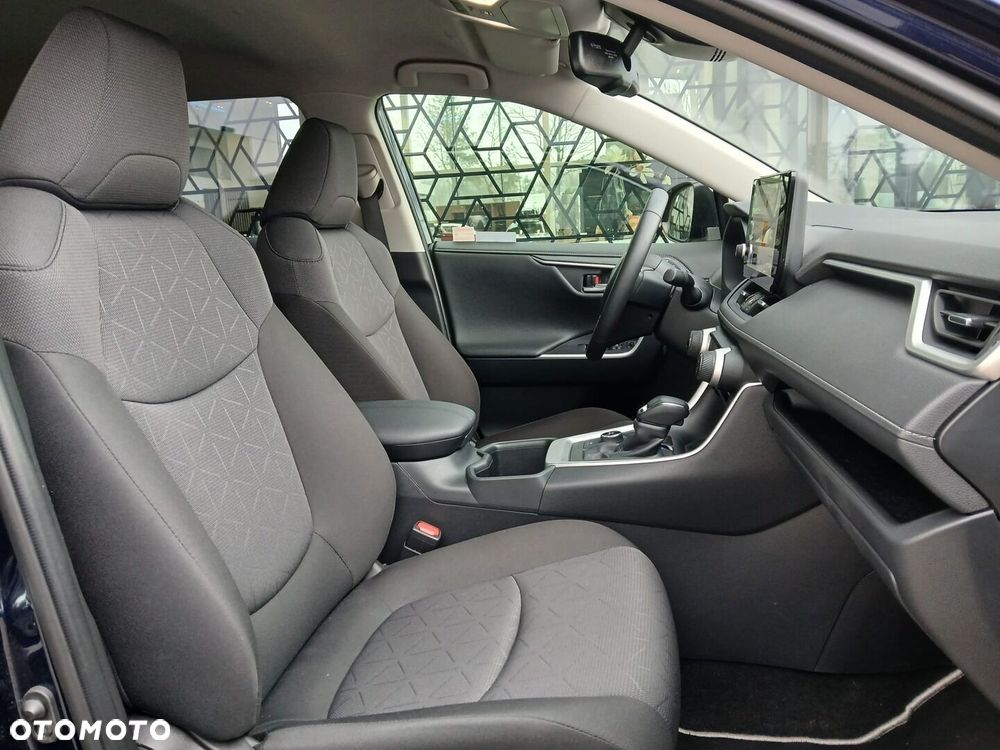 Toyota RAV4 - 24