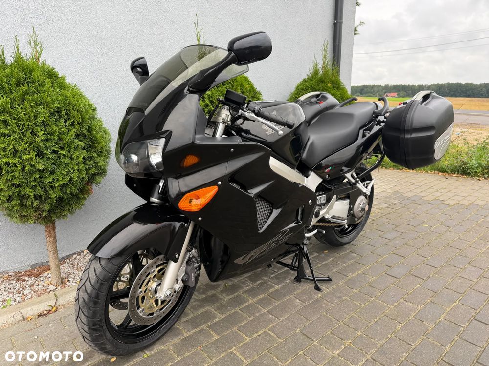 Honda VFR - 6