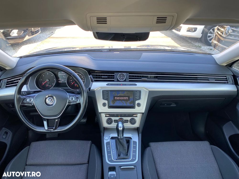 Volkswagen Passat - 14