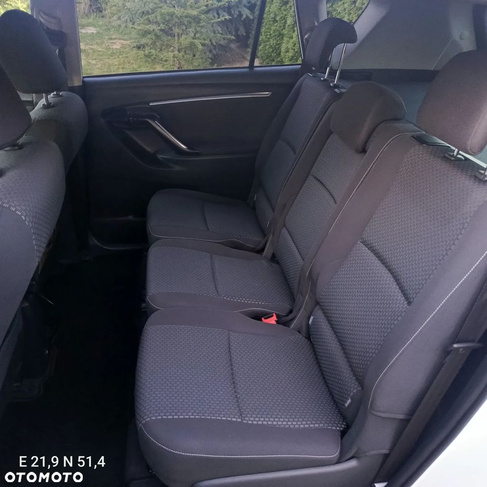 Toyota Verso 2.0 D-4D 5-Sitzer Executive - 8