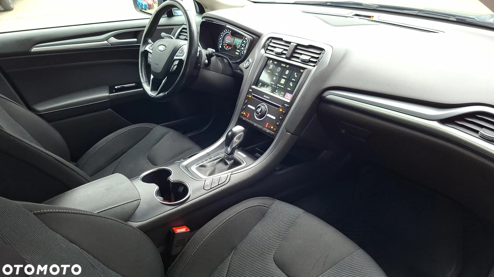 Ford Mondeo 1.5 EcoBoost Titanium - 33