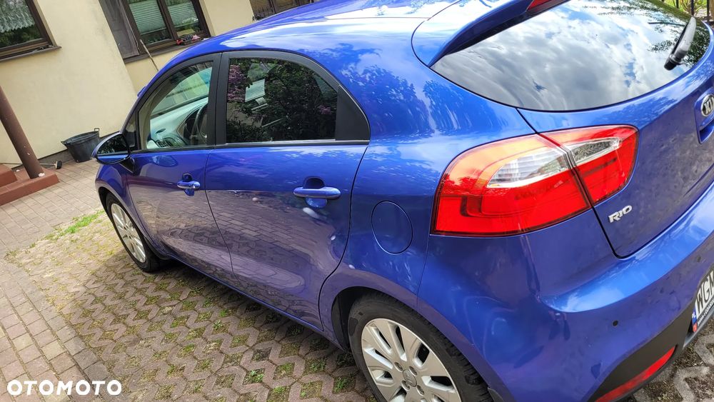 Kia Rio 1.2 Dream Team Edition - 5
