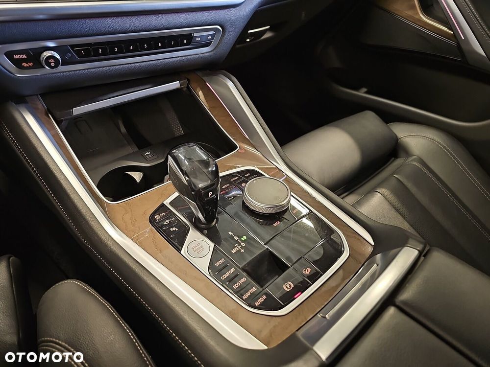 BMW X6 xDrive40i - 15