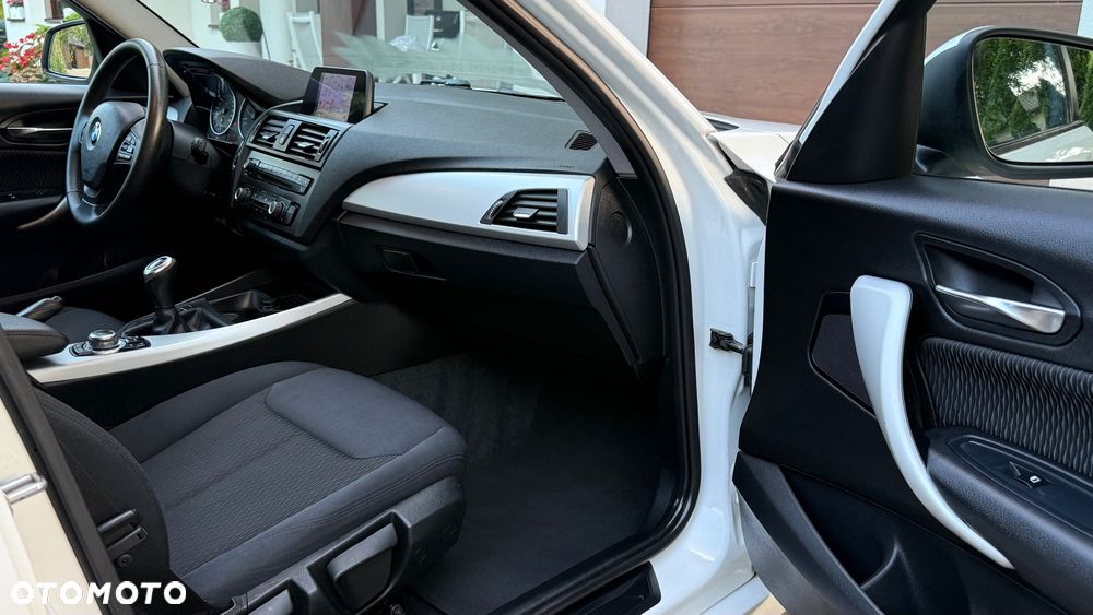 BMW Seria 1 116d Sport Line - 8