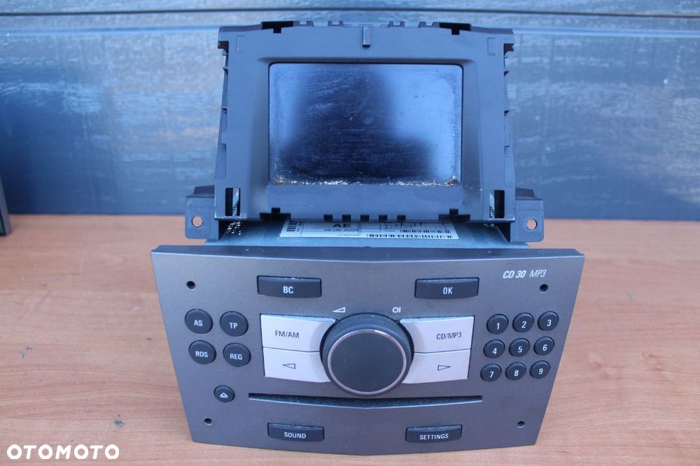RADIO CD30 MP3 WYŚWIETLACZ OPEL ANTARA - 1
