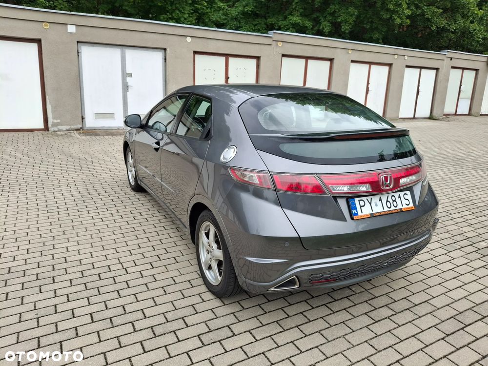 Honda Civic - 4