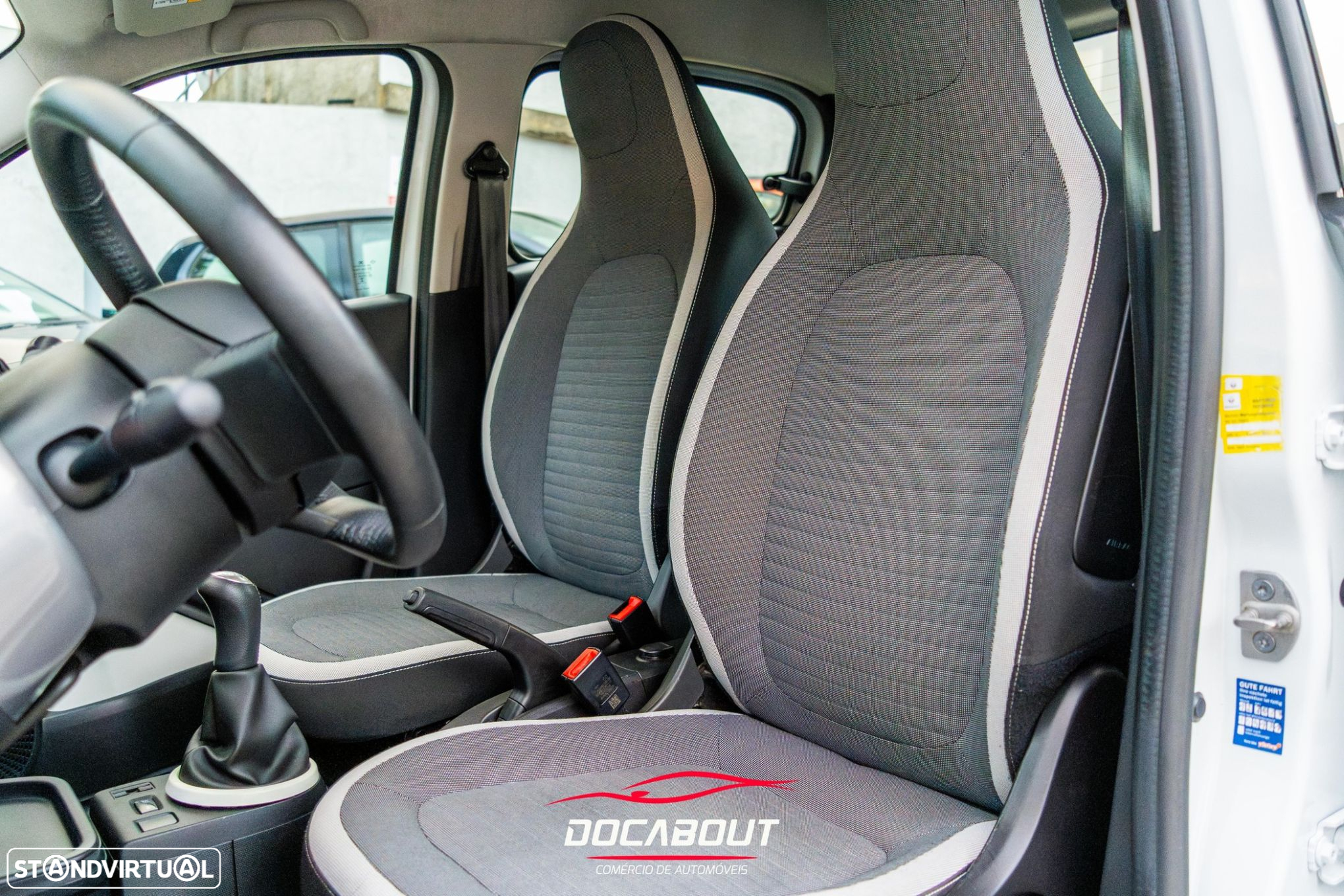 Renault Twingo 1.0 SCe Limited - 12