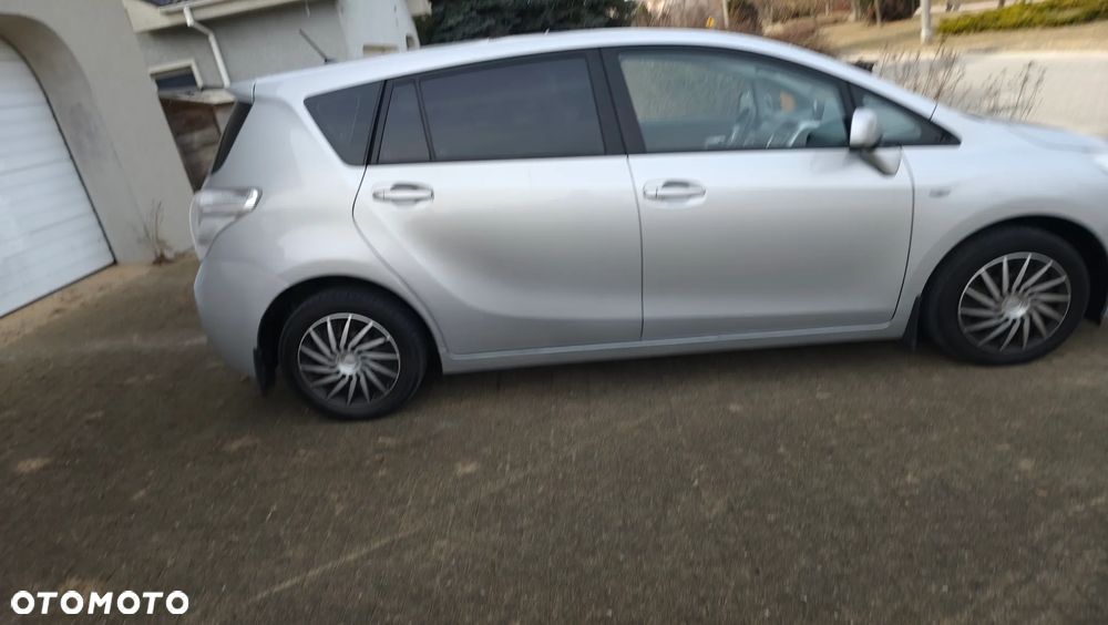 Toyota Verso 1.8 7-Sitzer Skyview Edition - 24