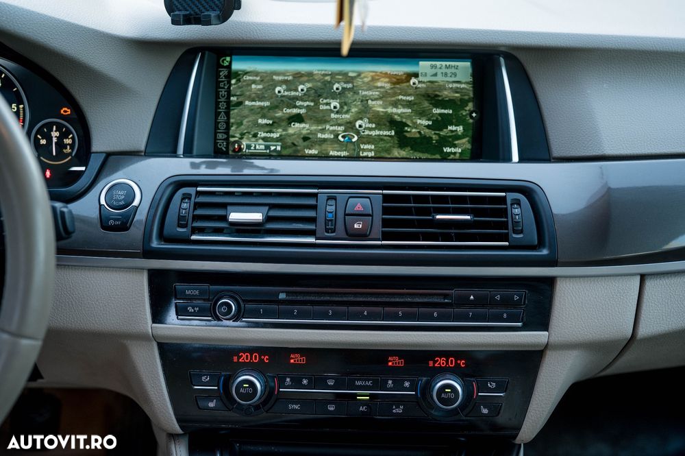 BMW Seria 5 520d - 5