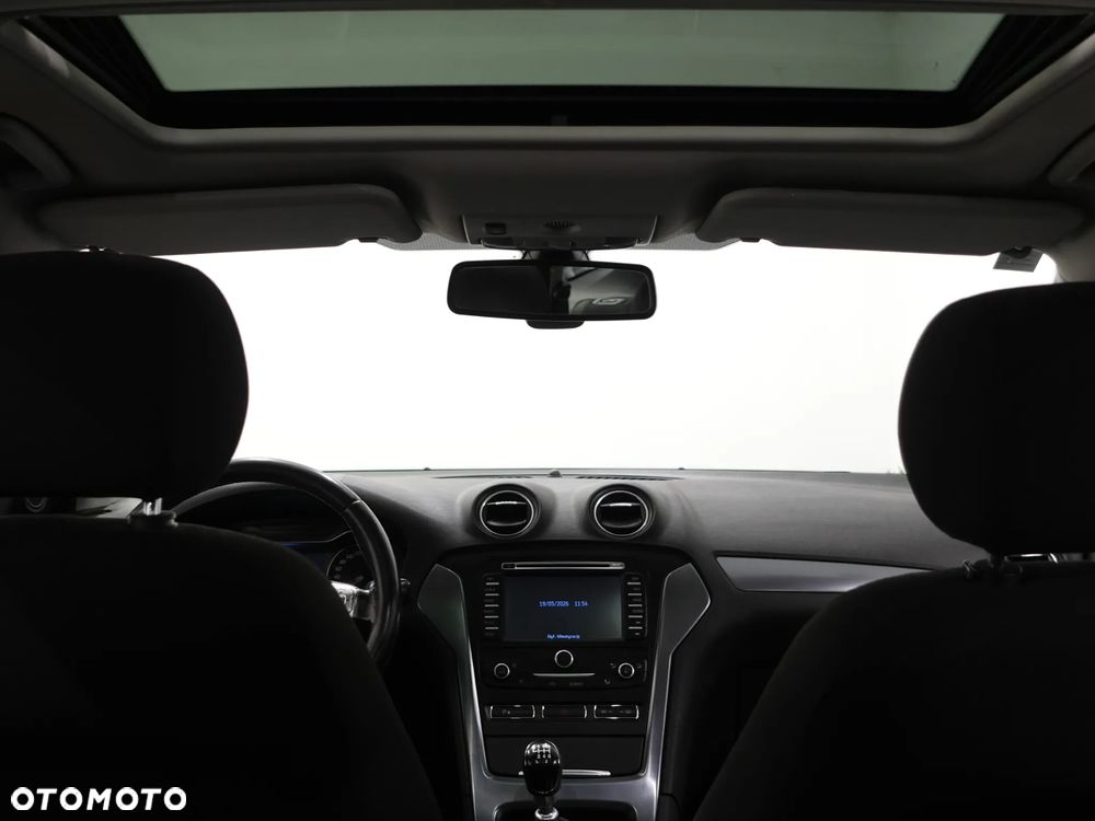 Ford Mondeo 2.0 TDCi Business Edition - 24