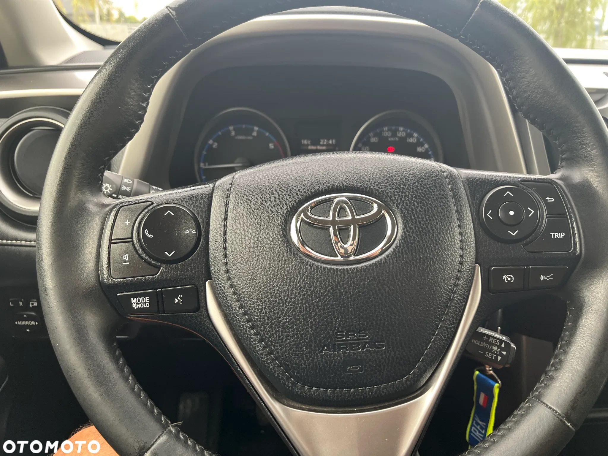 Toyota RAV4 - 24