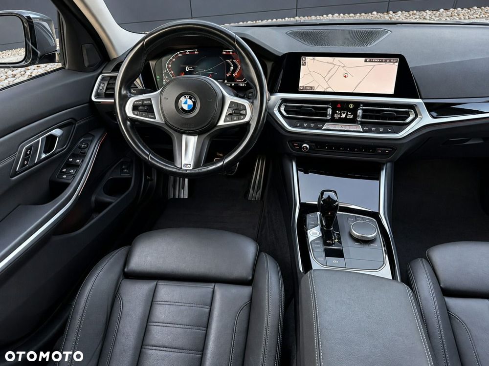 BMW Seria 3 320i Edition M Sport Shadow - 16