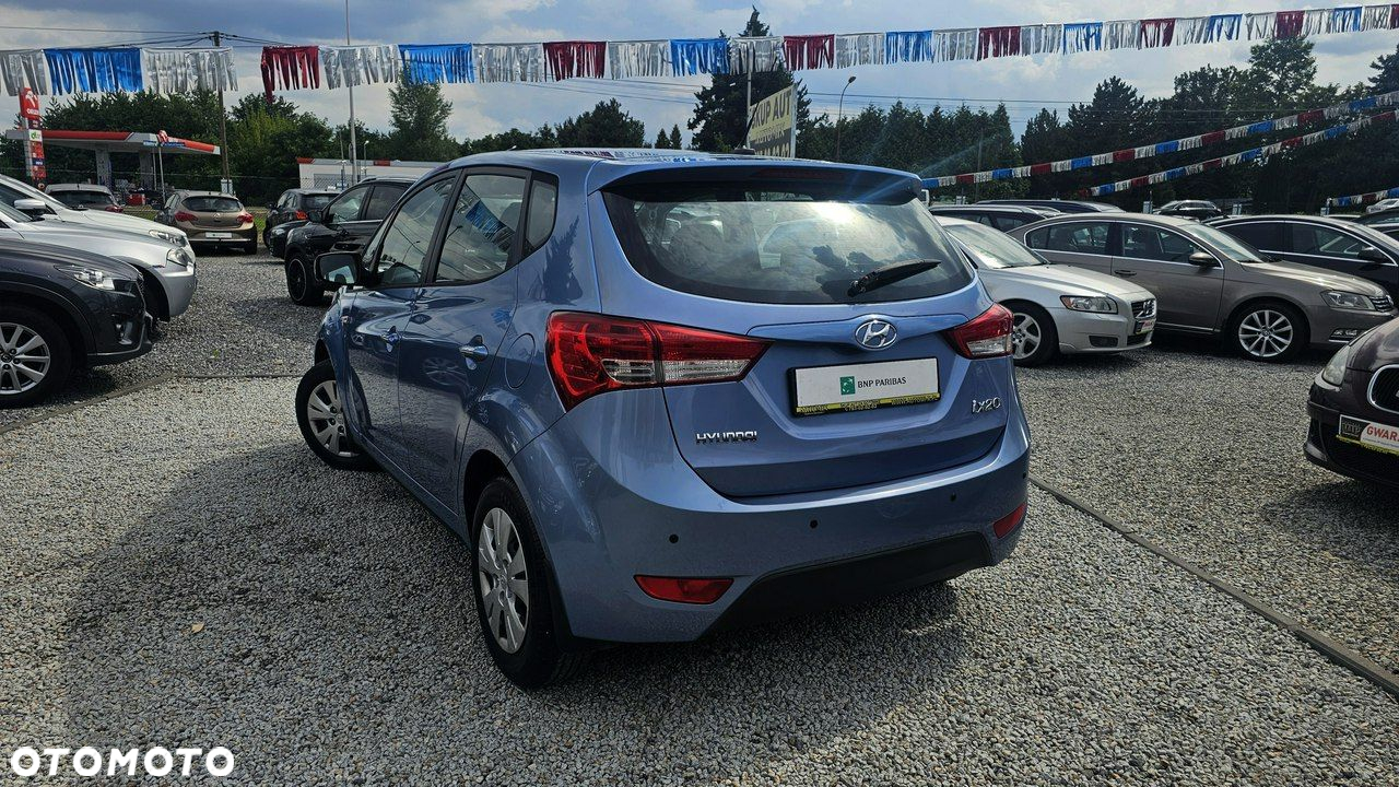 Hyundai ix20 - 3