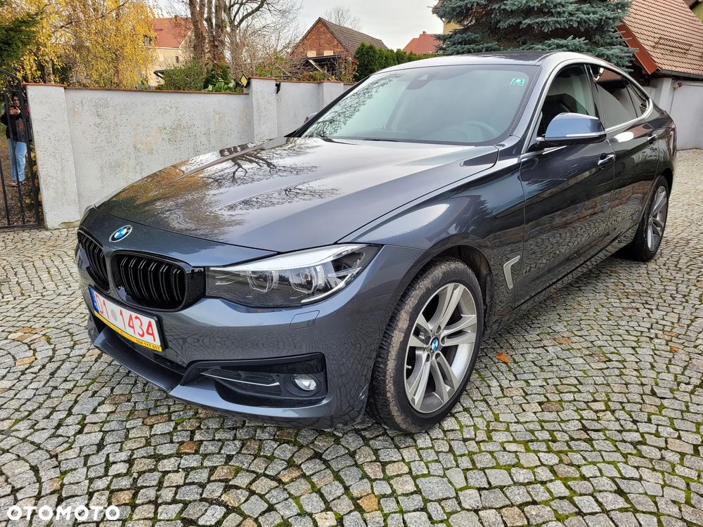 BMW Seria 3 320d M Sport - 2