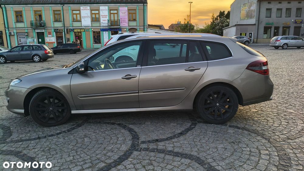 Renault Laguna 2.0 dCi Bose Edition - 9