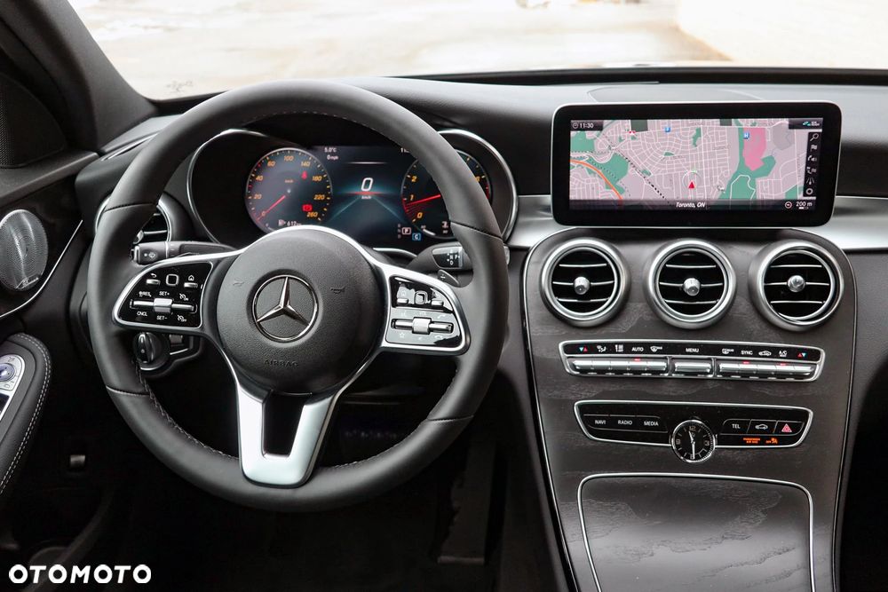 Mercedes-Benz Klasa C 300 4MATIC 9G-TRONIC - 16