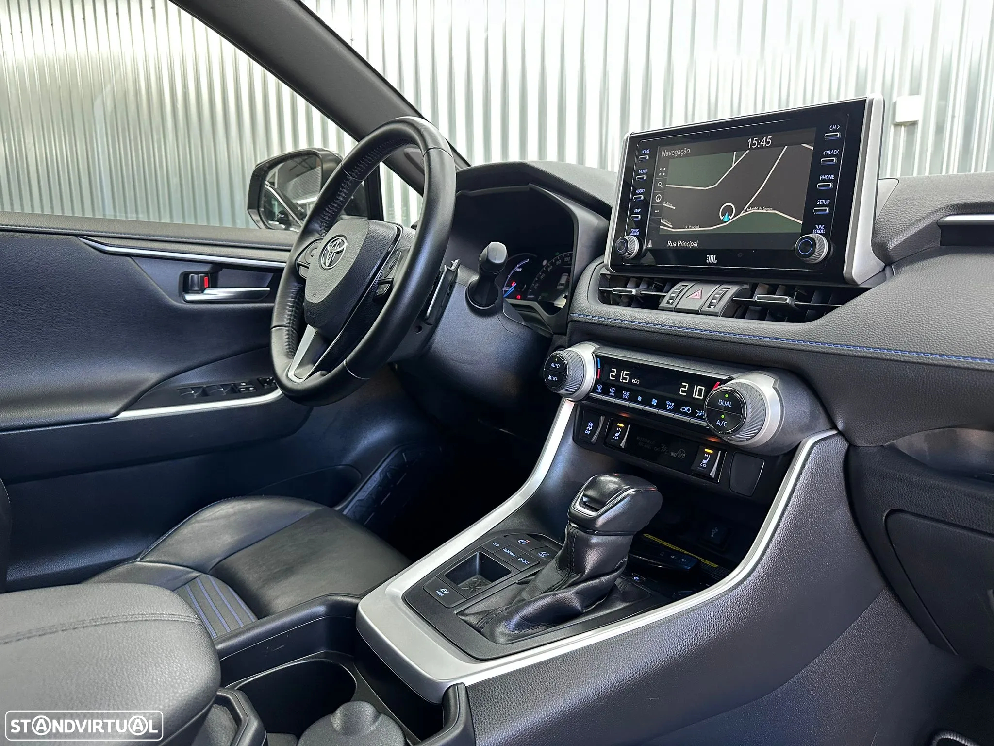 Toyota RAV4 2.5 HDF Lounge - 38