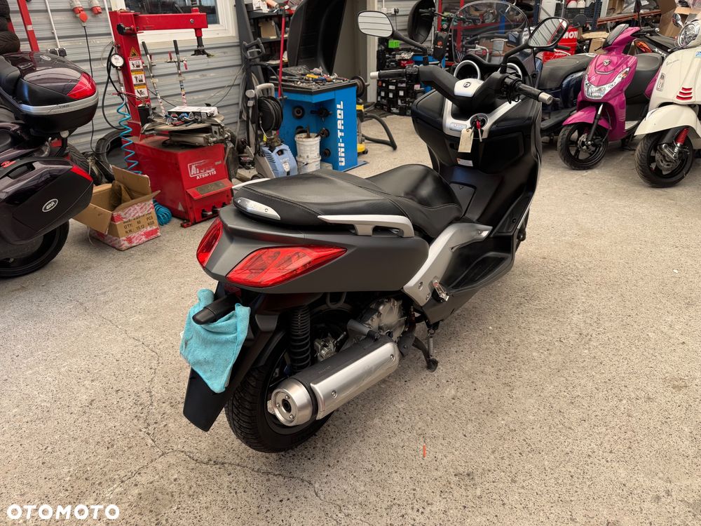 Yamaha X-max - 7