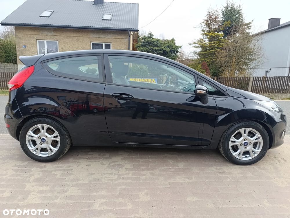 Ford Fiesta 1.25 Champions Edition - 17