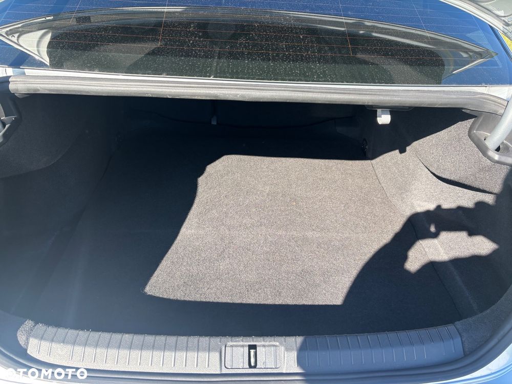 Volkswagen Passat 1.4 TSI BMT Comfortline - 15