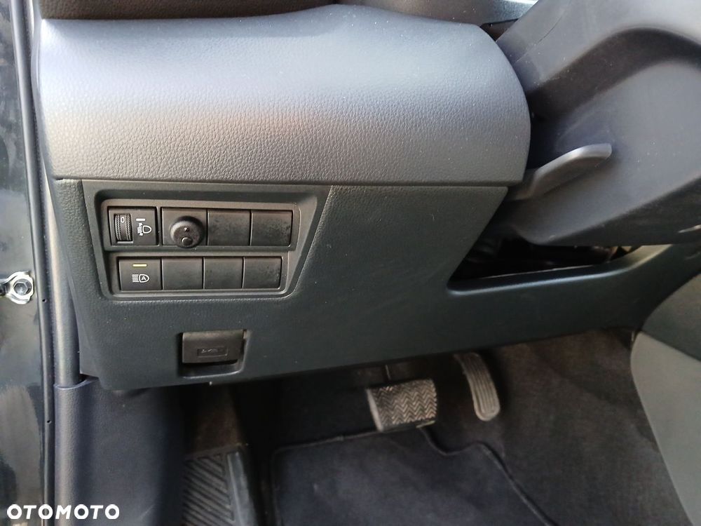 Toyota Yaris - 40