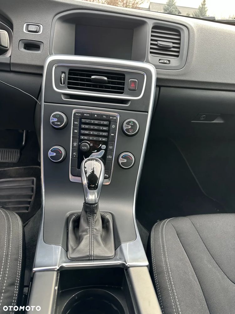 Volvo S60 D3 Geartronic Kinetic - 15