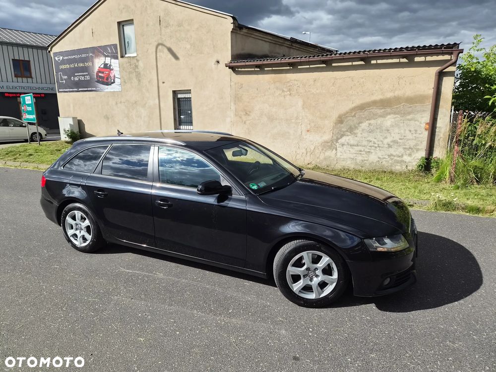 Audi A4 Avant 2.0 TDI DPF Ambiente - 5