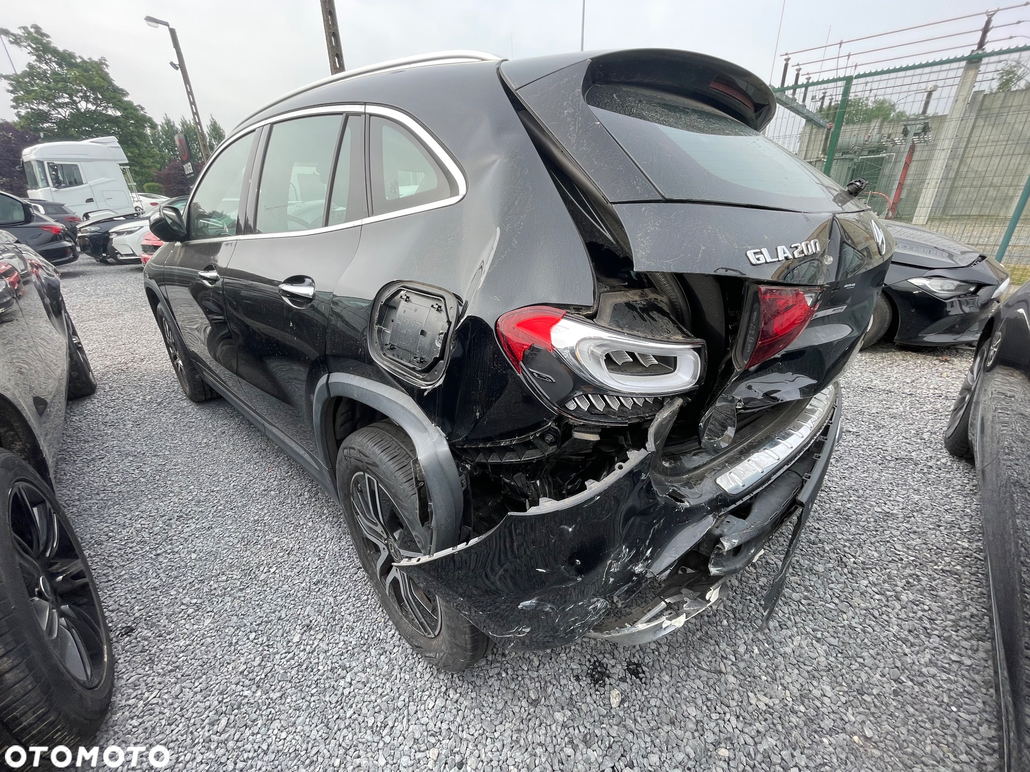 Mercedes-Benz GLA - 4
