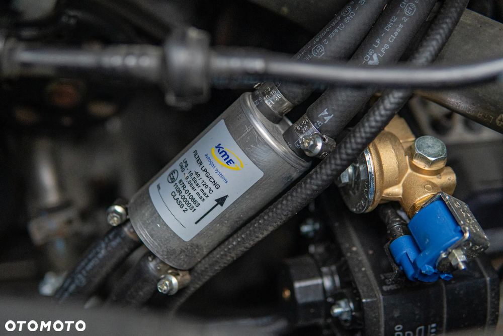 Jeep Grand Cherokee - 16