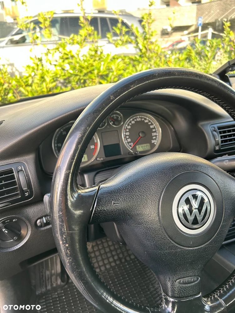 Volkswagen Passat 1.9 TDI Comfortline - 15