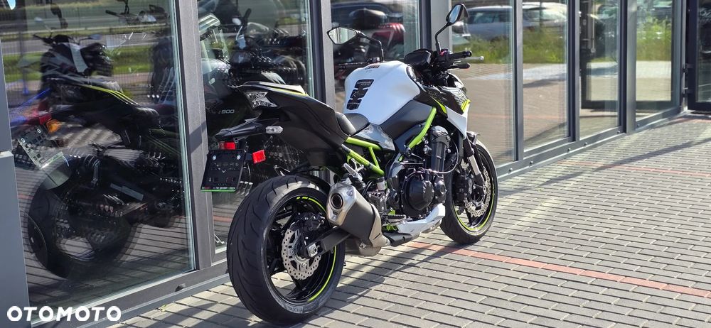 Kawasaki Z 900 - 5