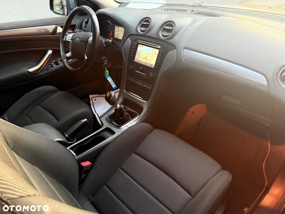 Ford Mondeo Turnier 2.0 TDCi Titanium - 9