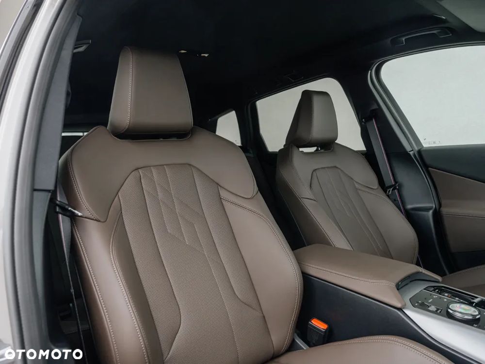 BMW X3 20 xDrive - 16