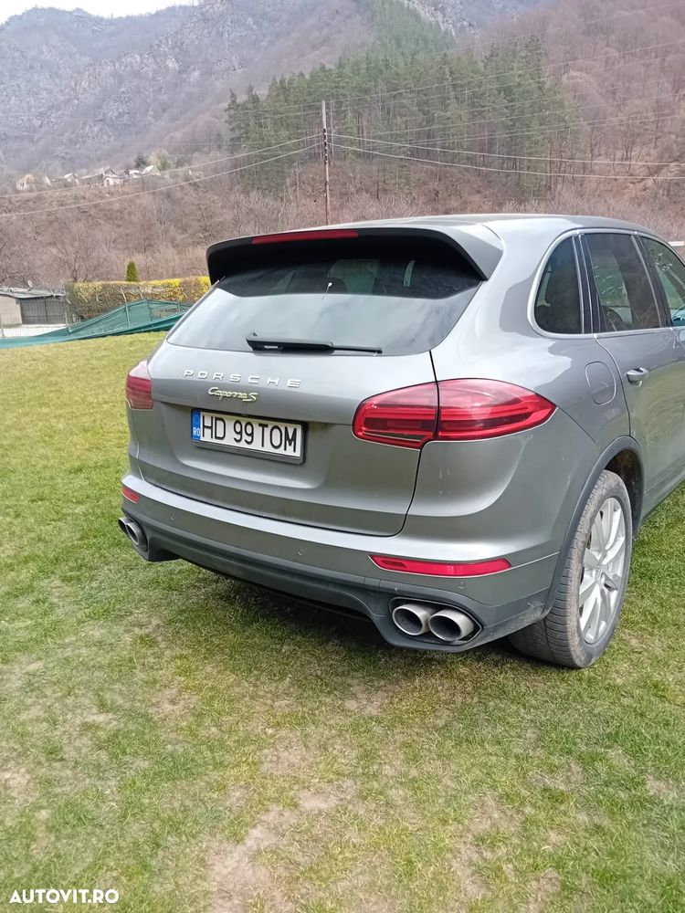 Porsche Cayenne - 9