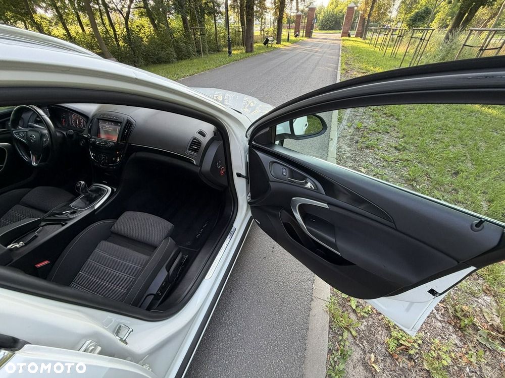 Opel Insignia - 34
