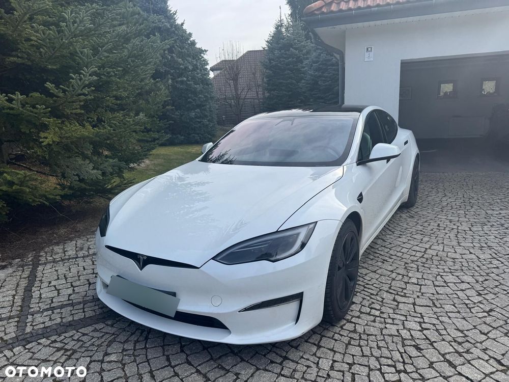 Tesla Model S AWD - 13